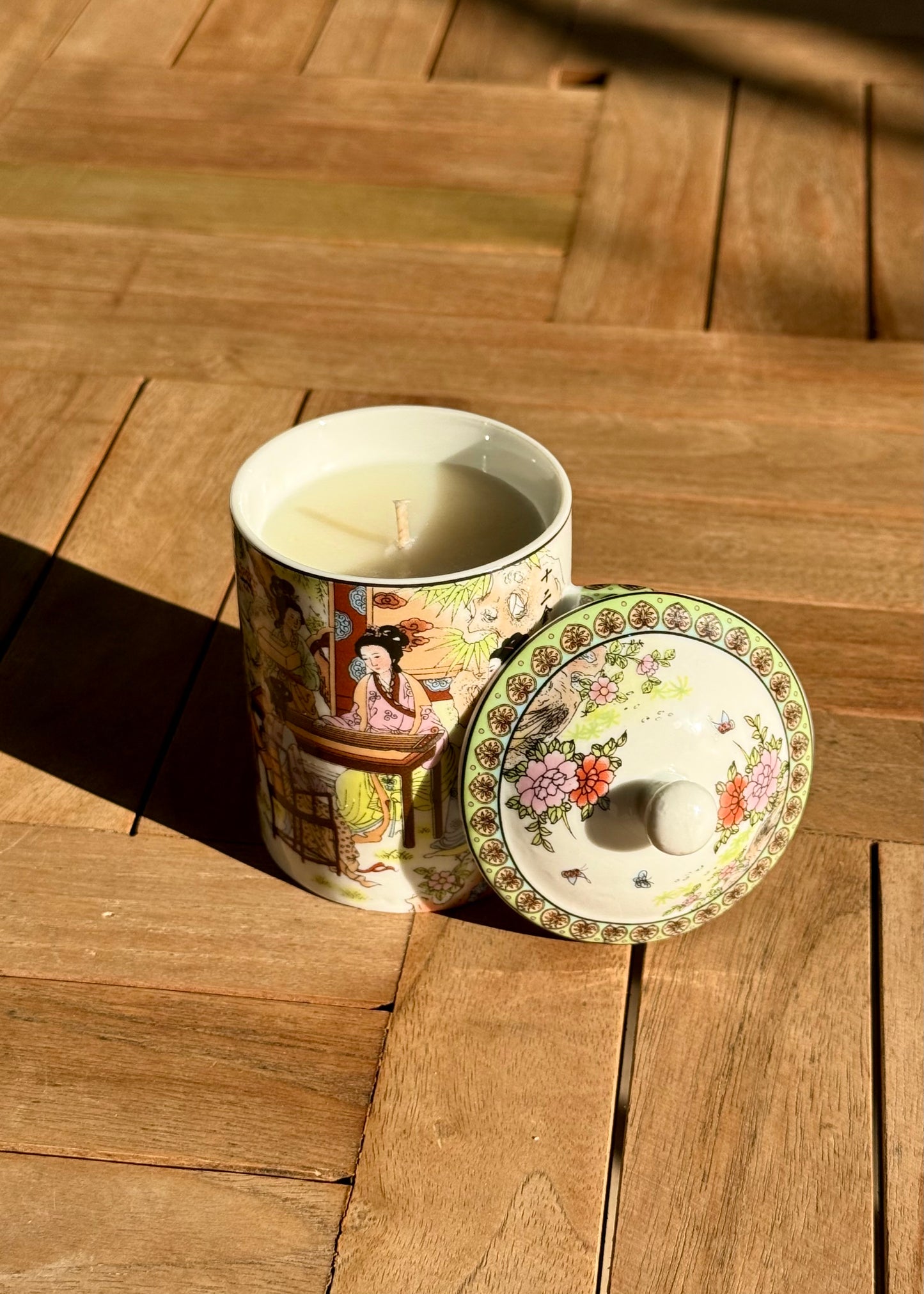 Vintage Candle- Asian Cup